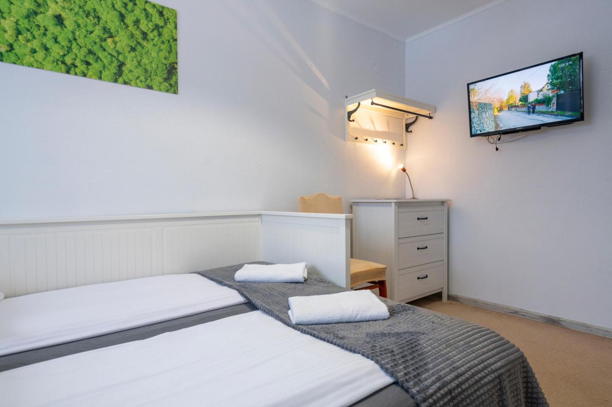 Apartament Nad Kamienczykiem IV シクラルスカ・ポレンバ エクステリア 写真